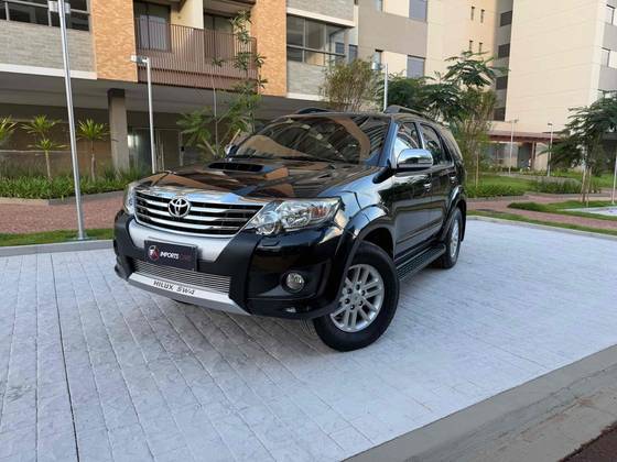 TOYOTA HILUX SW4 3.0 SRV 4X4 16V TURBO INTERCOOLER DIESEL 4P AUTOMÁTICO